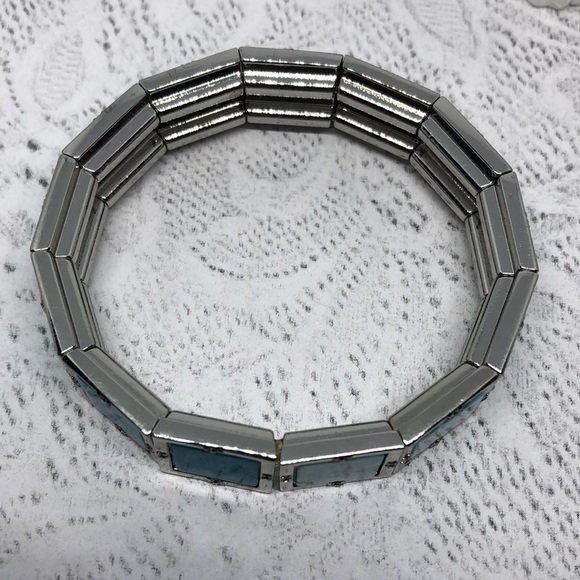SILVER tone stretch stone and mop inlay bracelet - Picture 5 of 6